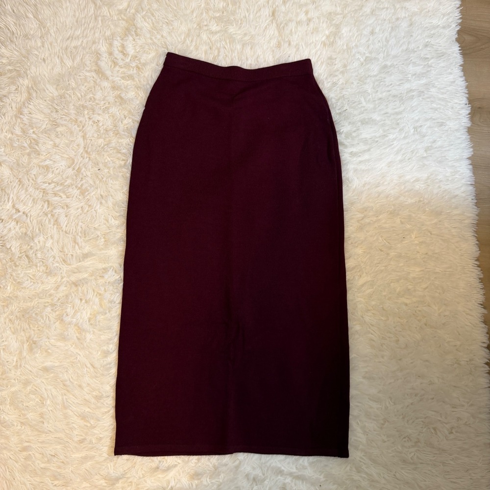 St John Collection Santana Knit Maxi Skirt Womens 6 Burgundy Slit Classic Career - Picture 4 of 7